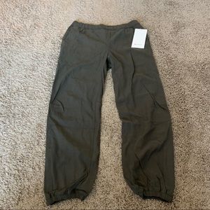 NWT✨ Lululemon | essential affinity jogger…